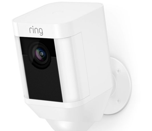 photo de la camera de surveillance ring spotlight cam battery